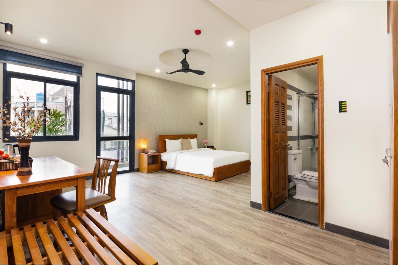 Lara Hotel Long Xuyên Esterno foto