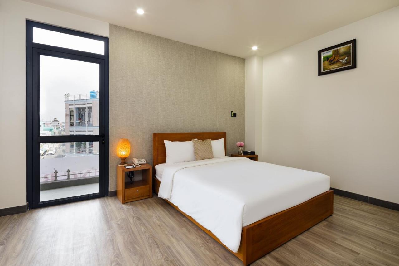 Lara Hotel Long Xuyên Esterno foto
