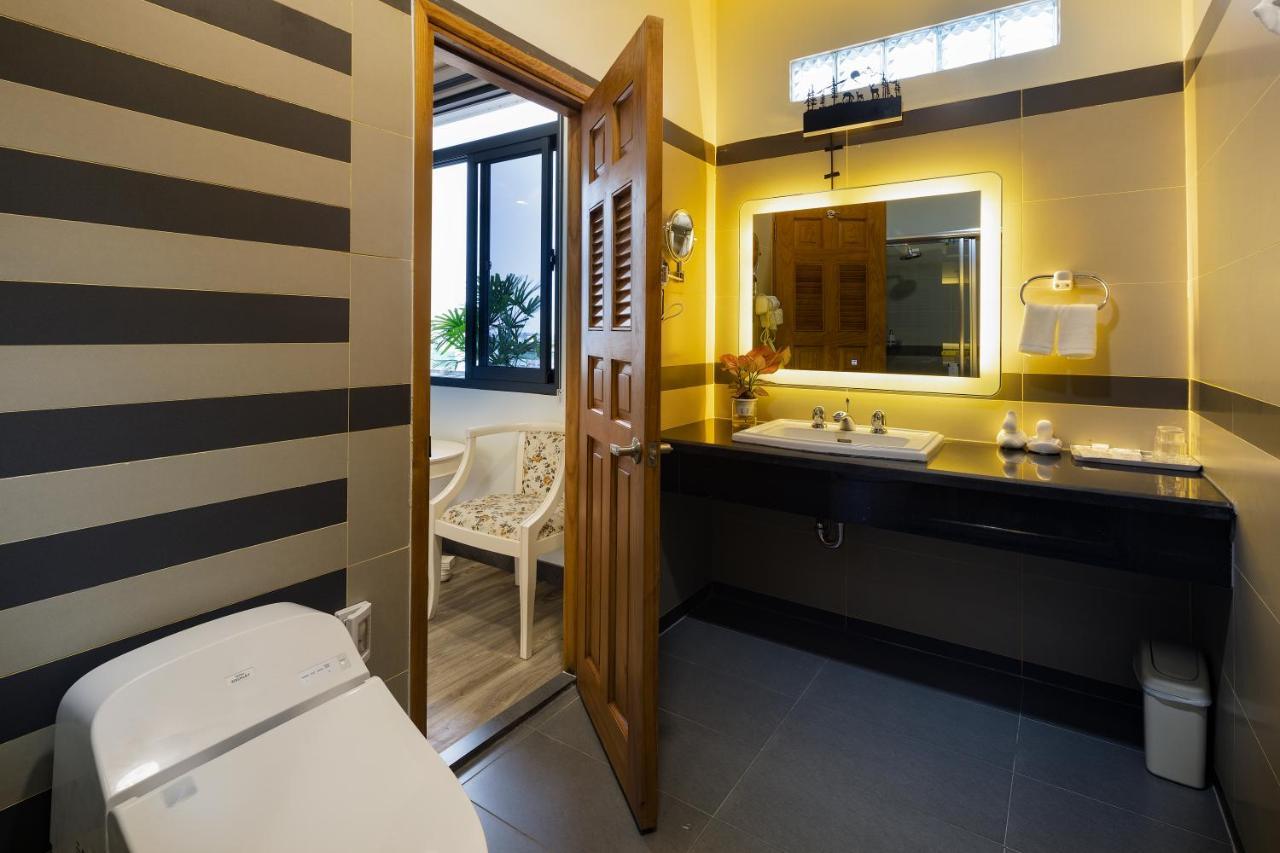 Lara Hotel Long Xuyên Esterno foto