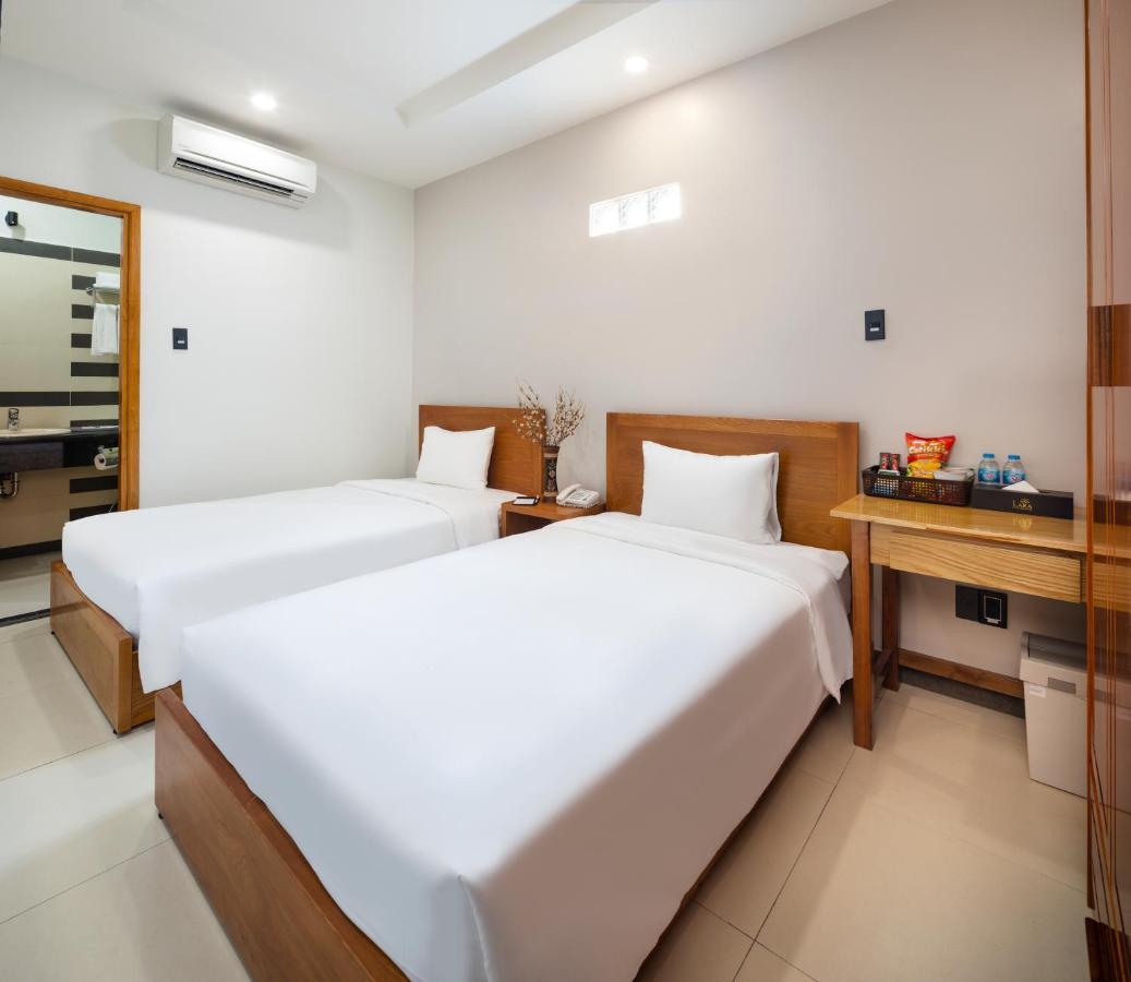 Lara Hotel Long Xuyên Esterno foto